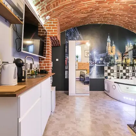 Underground Jacuzzi Bed & Breakfast *