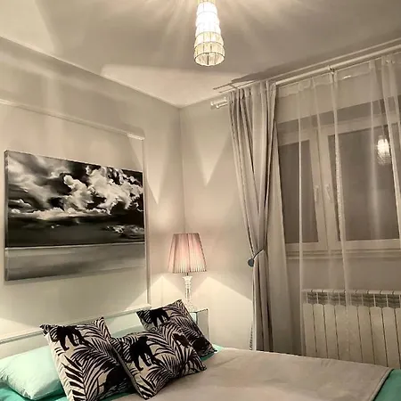 Apartment Dream Boutique 42m2 In The Heart Of Cracow Old Town