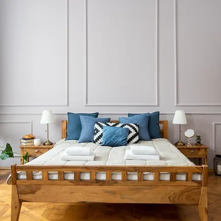 Apartment Sleeping In Main Market