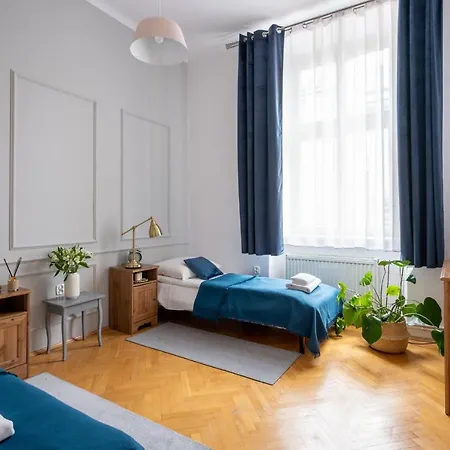 Apartment Sleeping In Main Market