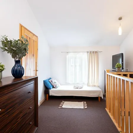 Sleeping In Main Market Apartment Krakow