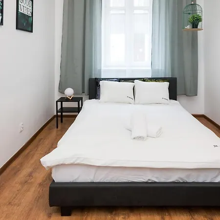 Apartment Jm Topolowa Ii Street Old Town & Train Station