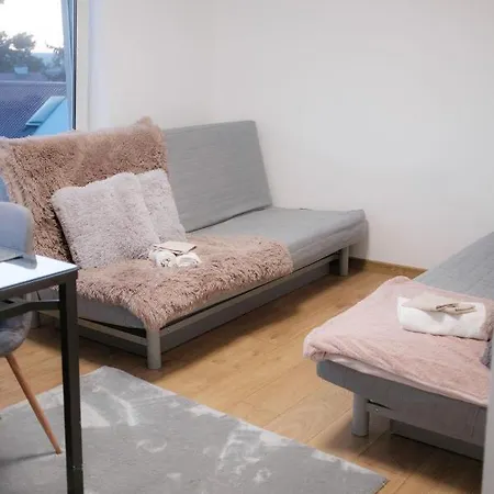 Fredry 15f Homestay