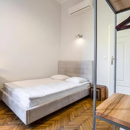 Apartahotel Novumhouse - Straszewskiego 4*