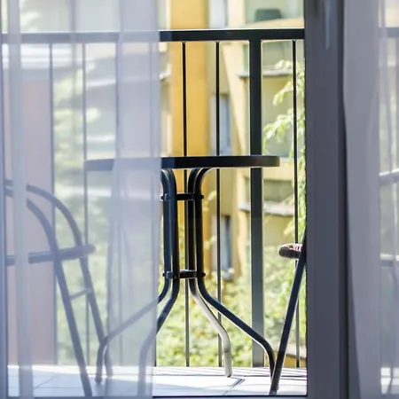Piedmont House 아파트