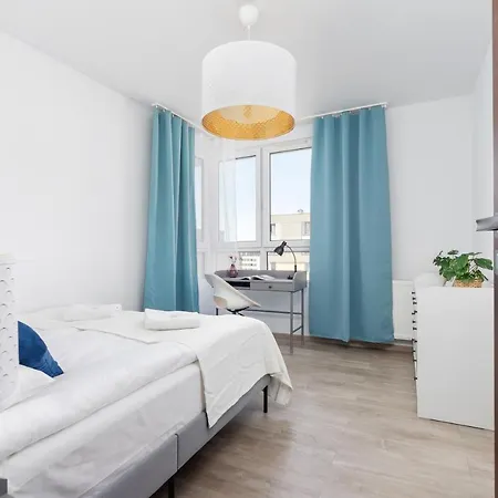 Avia Three Bedroom Two Balcony Ac & Parking By Renters Apartment *