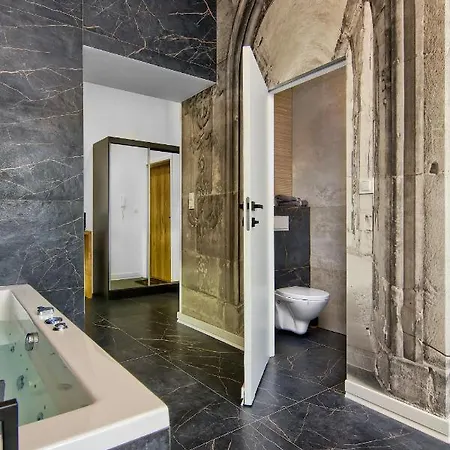 Apartment Czarny Z Jacuzzi