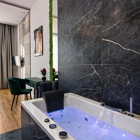 Apartment Czarny Z Jacuzzi