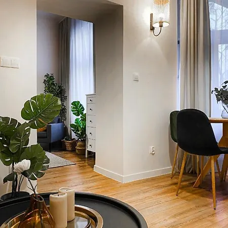 Charming Apartment, Wawel & Old Town * Krakow