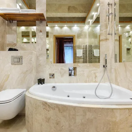 Aparthotel Krowoderska *