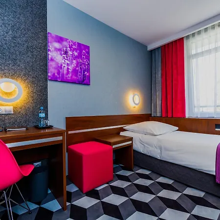 Wyspianski Otel