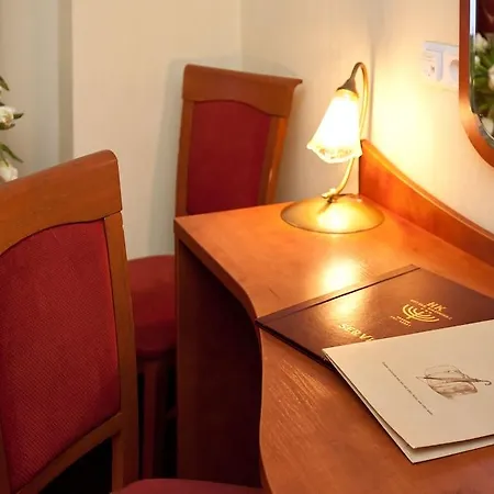 Kazimierz Ii Otel 3*
