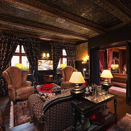 Apart-hotel Kanonicza 22