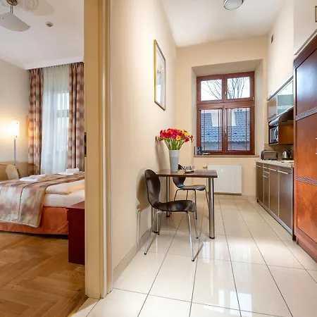 Red Brick 3*