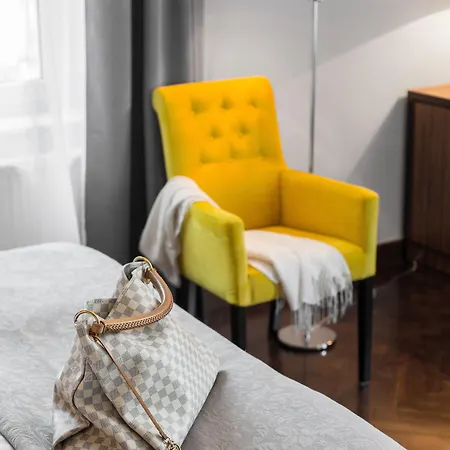 Grottger Luxury Boutique