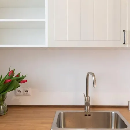 Royal Route Fully Equipped Apartment *