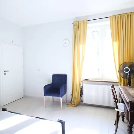 Kordeckiego 6 *