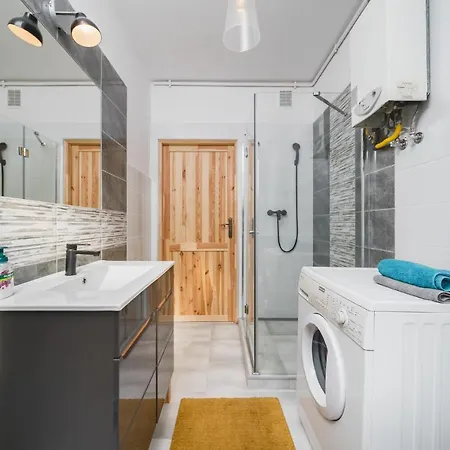 3 Bedroom In The Heart Of Cracow - By Upstairs *