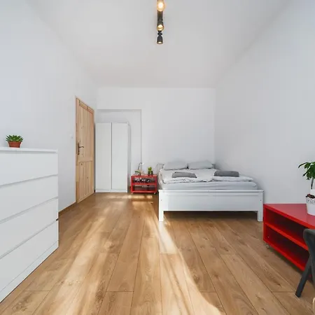 3 Bedroom In The Heart Of Cracow - By Upstairs *