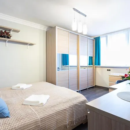 3 Bedrooms Comfy Flat Celarowska Apartment