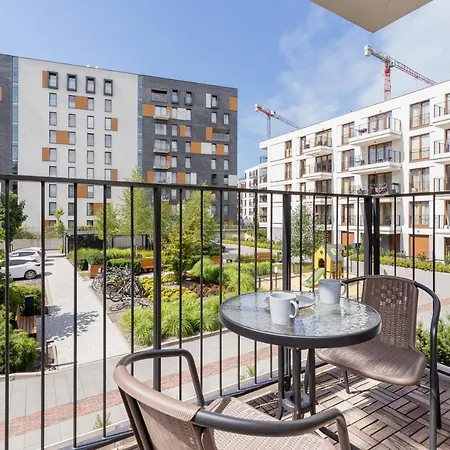 Go Rakowicka By Renters Apartment