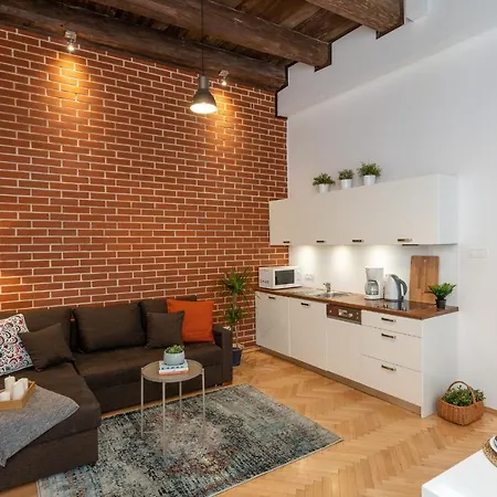 Sleeping In Main Market Apartment