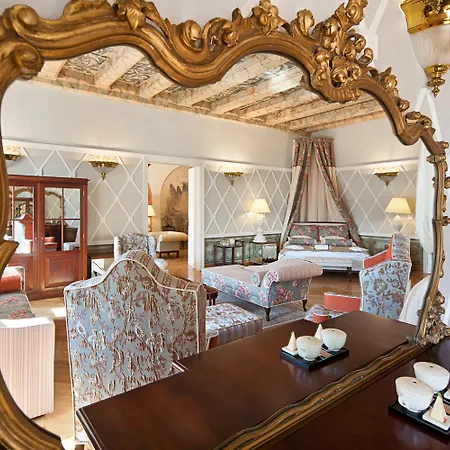 The Bonerowski Palace Boutique Hotel