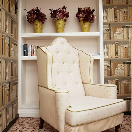 The Bonerowski Palace Boutique 5*