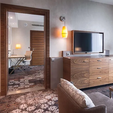 Doubletree By Hilton Hotel&convention Center