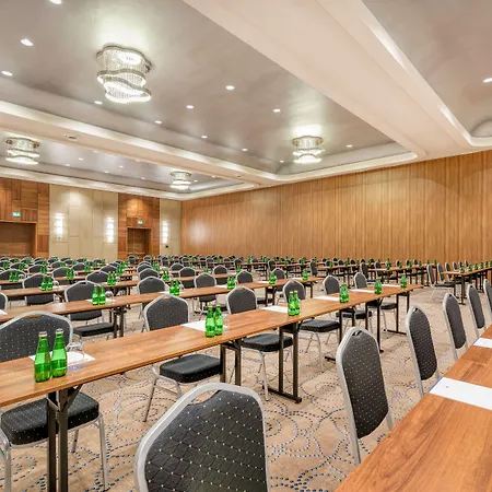 Doubletree By Hilton Hotel&convention Center 4*