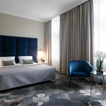 Queen Boutique 4*