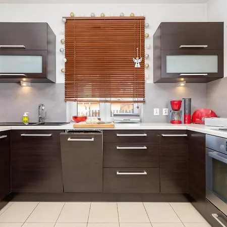 Three-bedroom House Czarnochowice By Renters 펜션 크라쿠프