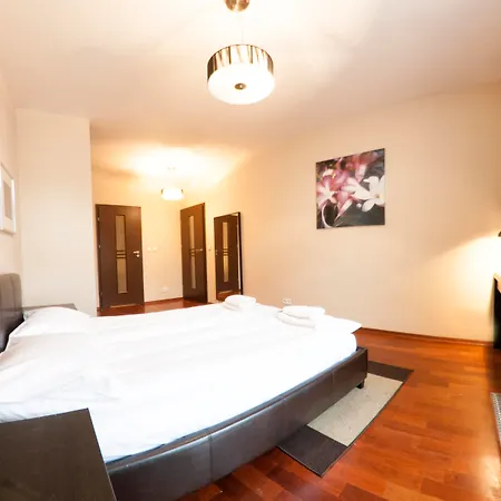Yourplace Biskupia Old Town Apartman *