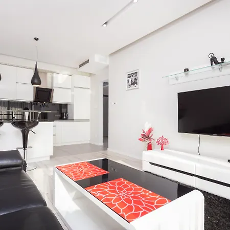 Inpoint Central Apartments Hotel apartamentowy 3*