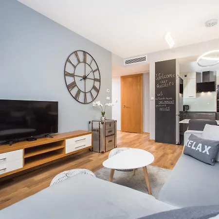 Inpoint Central Apartments