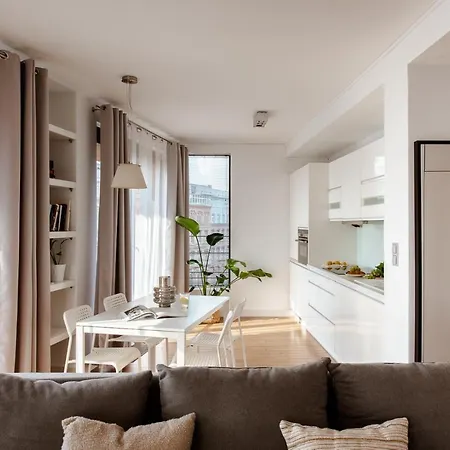 Spacious Close To Main Station / Galeria Krakowska * Cracovie