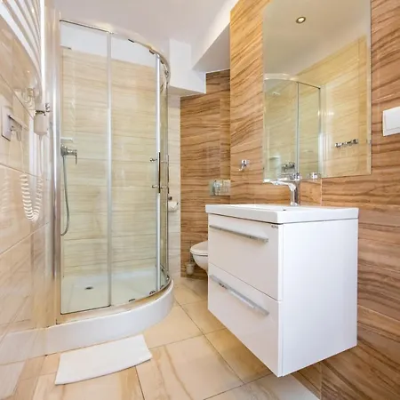 Globus 3* Krakow