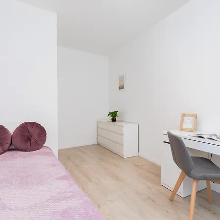 Lwowska 10 Cracow By Renters *