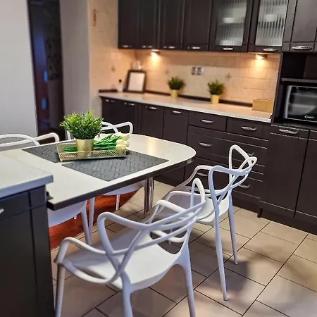 Fredry 15f Homestay