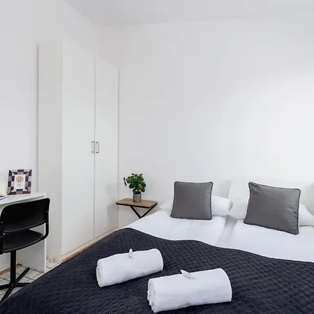Appartement Radziwillowska Cracow Planty By Renters Cracovie