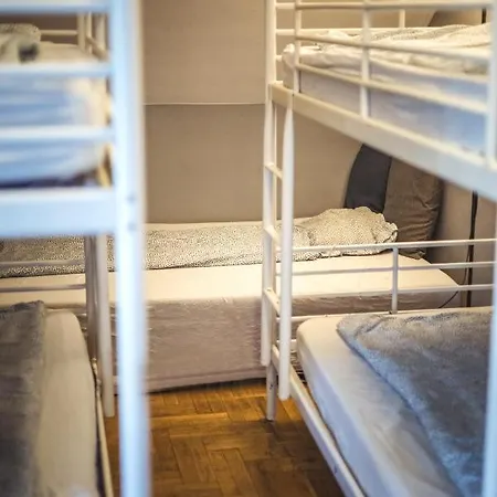 Bed & Breakfast 4 Couples & 4 Friends 2*