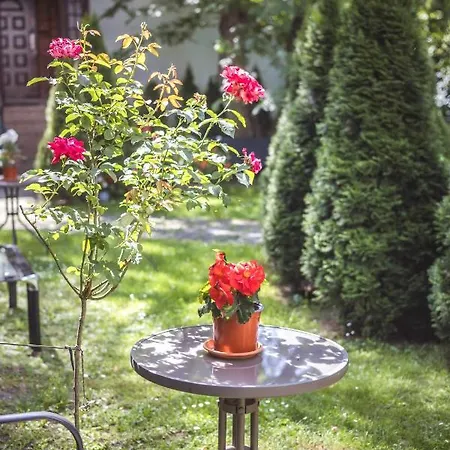 Bed & Breakfast 4 Couples & 4 Friends 2*