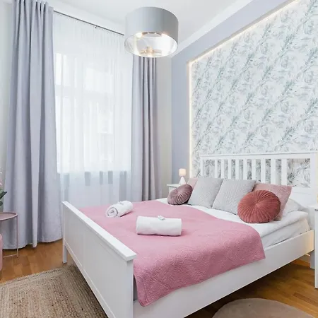 Sweet Family Chodkiewicza Rondo Grzegorzeckie By Renters
