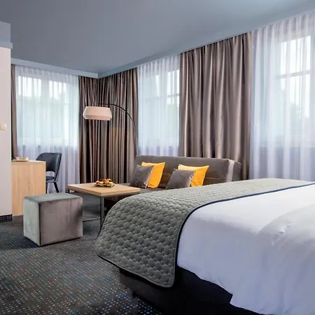 Leonardo Boutique Old Town Hotel