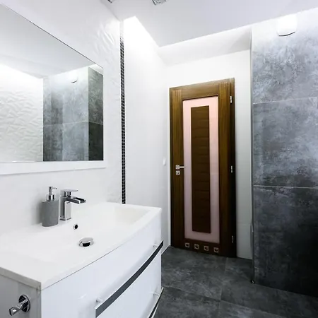 Apartment Native Masarska 8 *