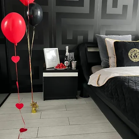 Apartment Lema Versace *