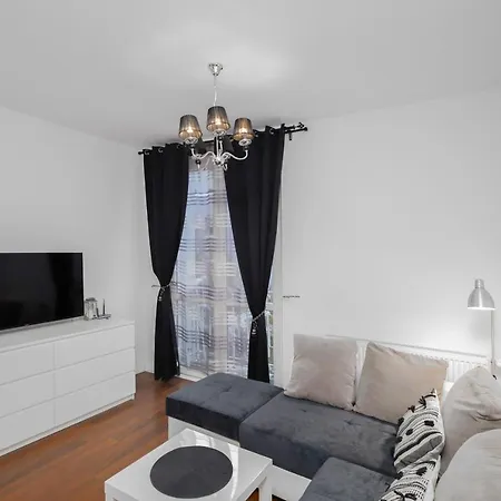 Black&white Guest house