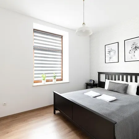 Neo Unique & Bright Apartments, Free Parking, 15min Old Town & Kazimierz - By Homelike Apartment *