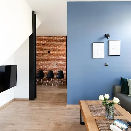 Apartment Neo Unique & Bright Apartments, Free Parking, 15min Old Town & Kazimierz - By Homelike