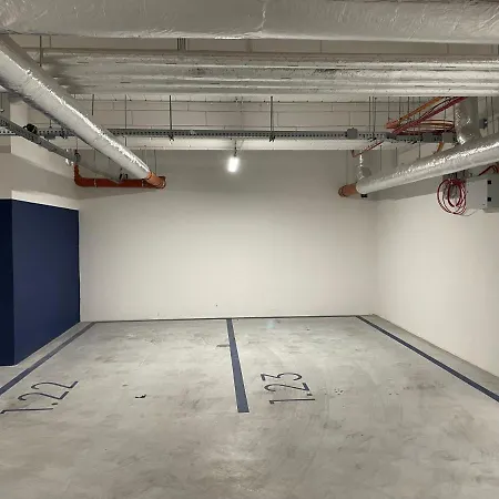 #2 Olive Center Free Garage Apartment Krakau